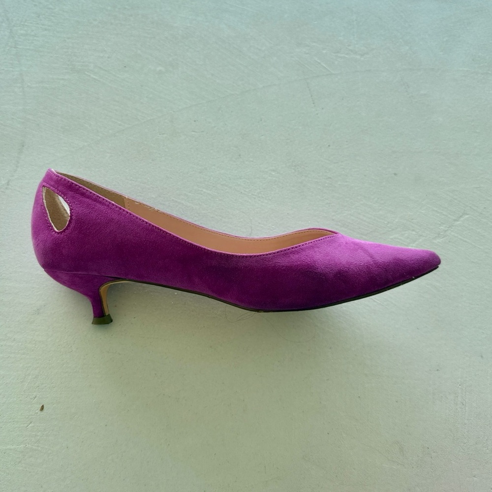 Chic Magenta Women's Kitten Heels - Picture 2 of 2